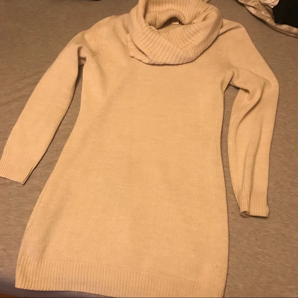 Cream/off-white tunic sweater